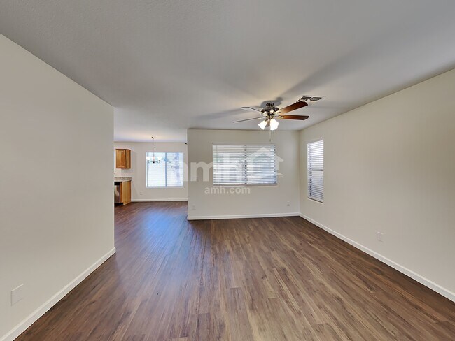 Building Photo - 12866 W Alvarado Rd