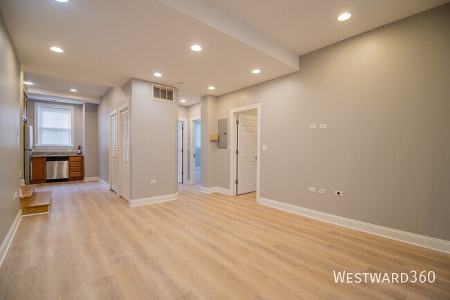 Building Photo - 2036 Arthur-G