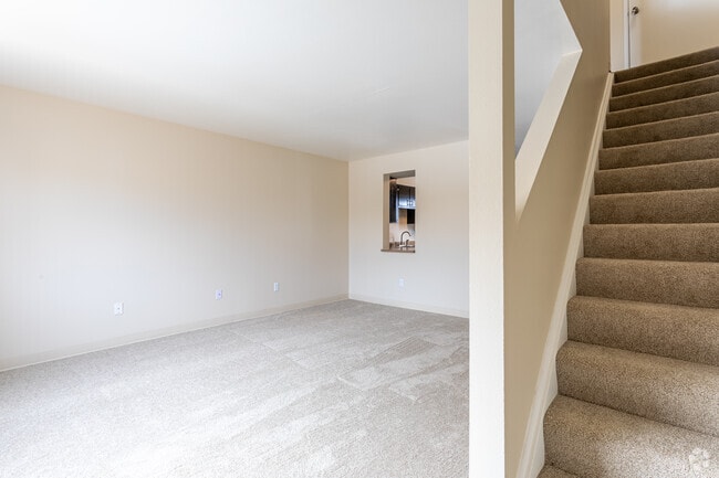 2BR, 1BA - 780SF - Parkview Terrace