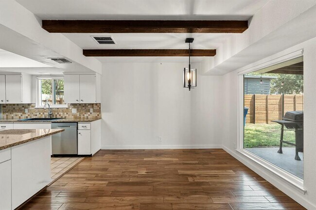 Foto del edificio - 10603 Parkfield Dr