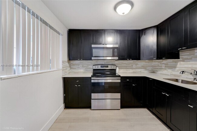 Foto del edificio - 1630 NW 1st St