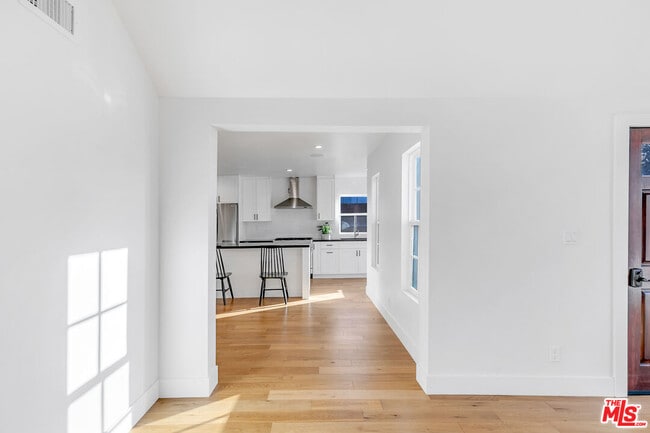 Building Photo - 3062 Field Ave