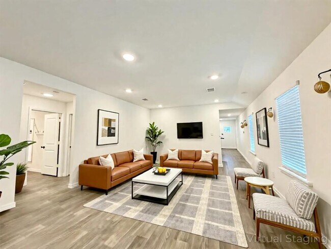 Building Photo - 148 Arroyo Sweetwood Cir