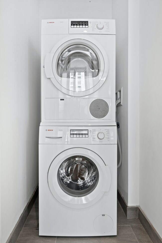 Building Photo - Where Luxury and Convenience Converge.