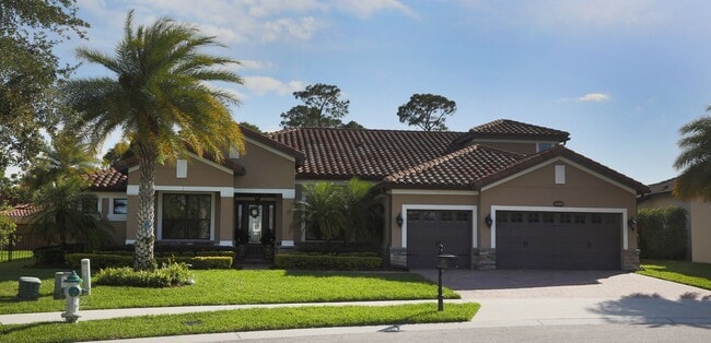 Building Photo - Beautiful 4 Bedroom/4 Bath in Belle Isle w...