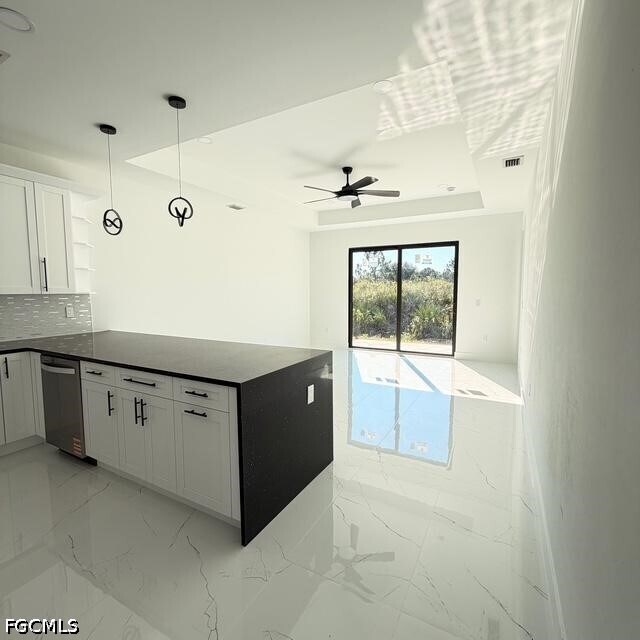 Foto del edificio - 209-211 W 12th St