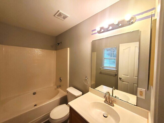 Foto del edificio - Coming Soon!! Beautiful Home Available for...
