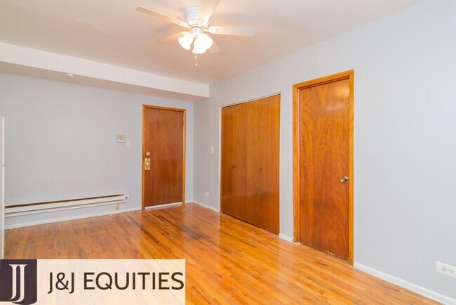 Foto del interior - 4501-4515 N Malden St