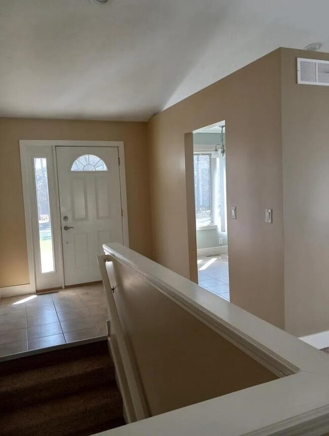 Building Photo - 311 E 20th St