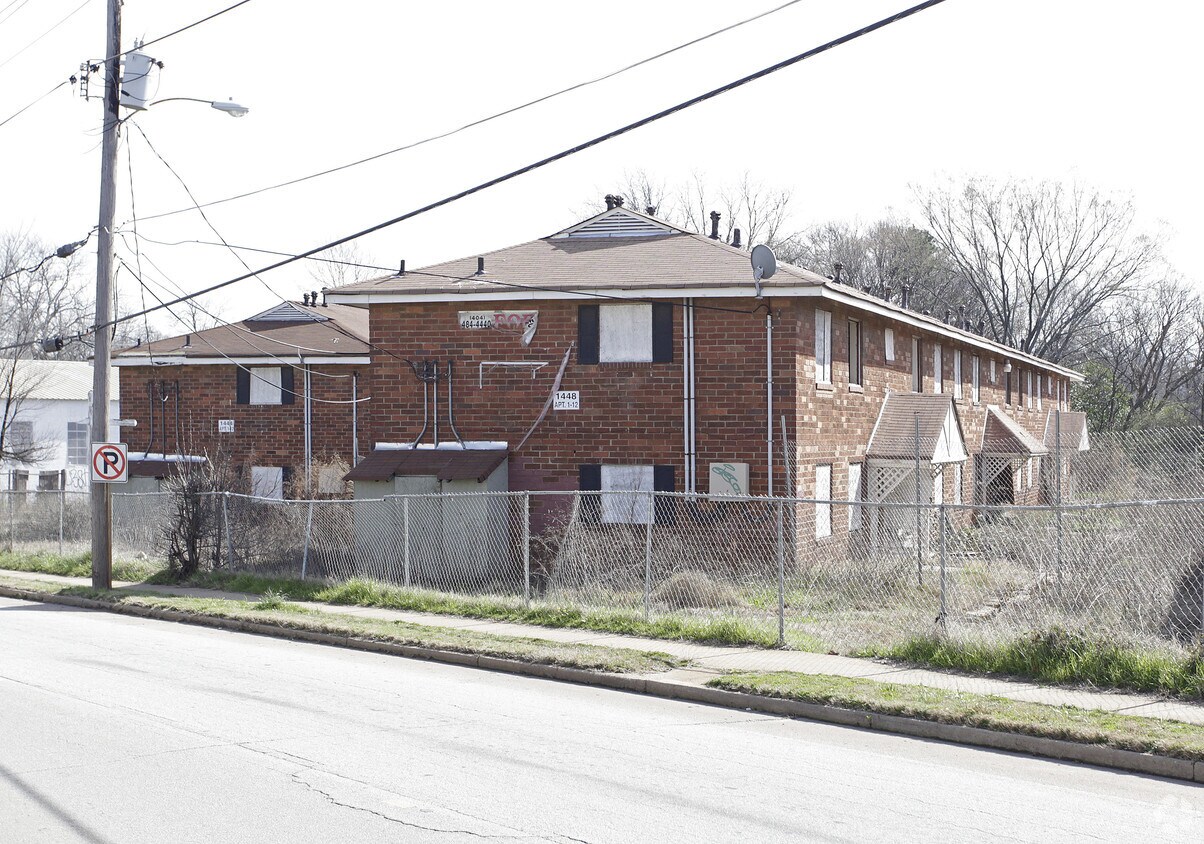 Primary Photo - Nadlan Central Avenue Apartments