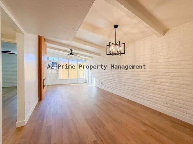 Building Photo - 3056 N 32nd St