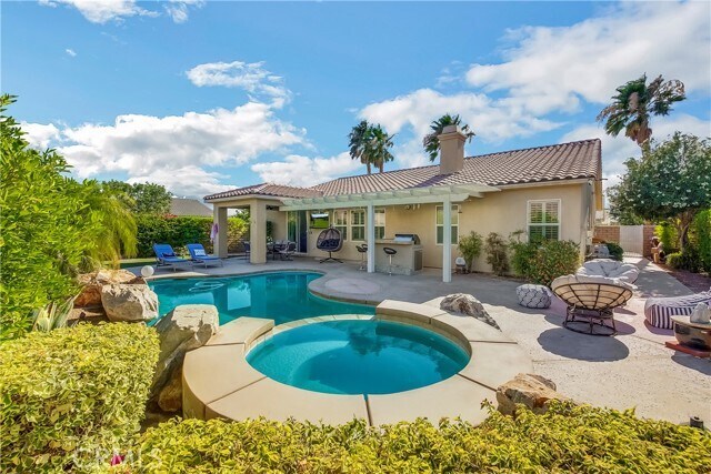 Foto del edificio - 41424 Trumble Ct