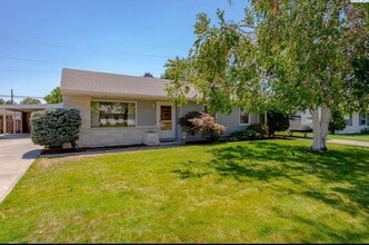 Building Photo - 2405 Torbett St