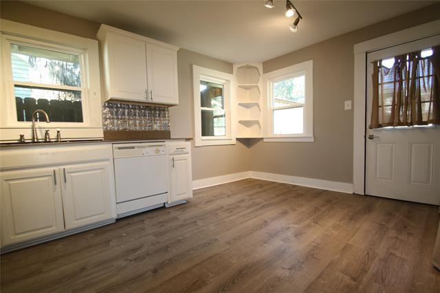 Foto del edificio - 3320 W 5th St