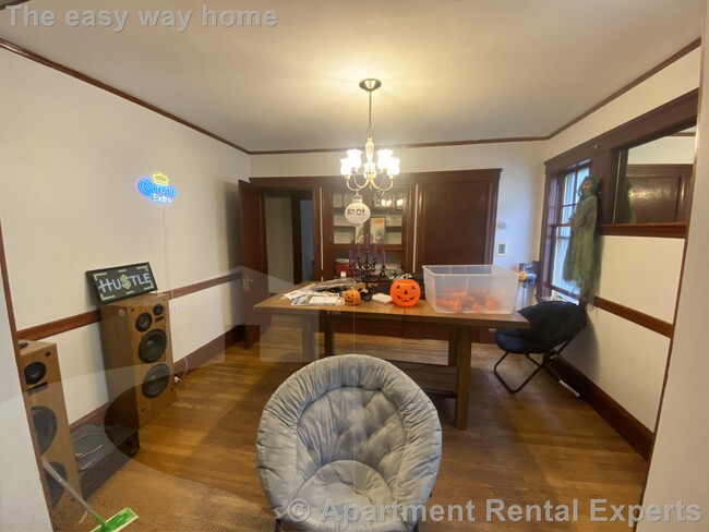 Foto del edificio - 5 Bedroom, 2 Bath in Somerville