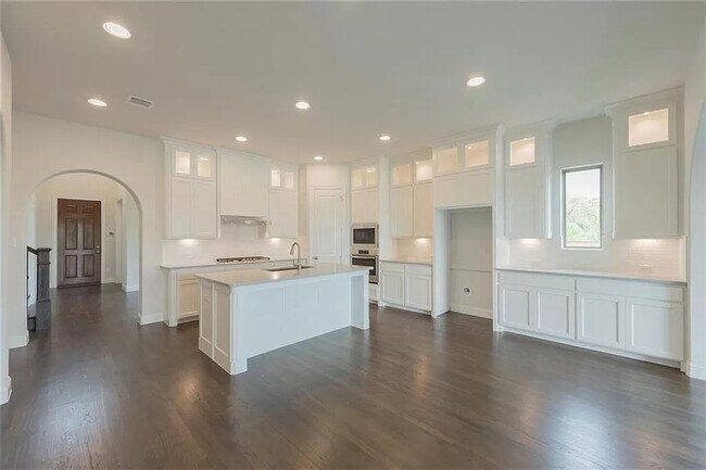 Building Photo - 4701 Hill Meadow Rd