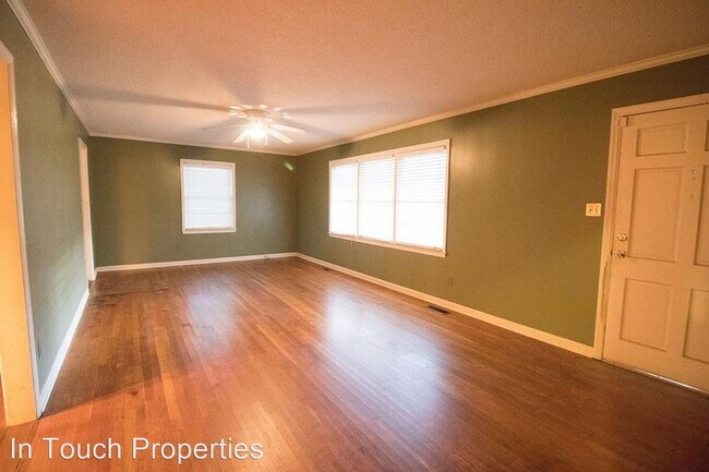 Foto del edificio - 3 br, 2 bath House - 2305 Jerry Jones Dr