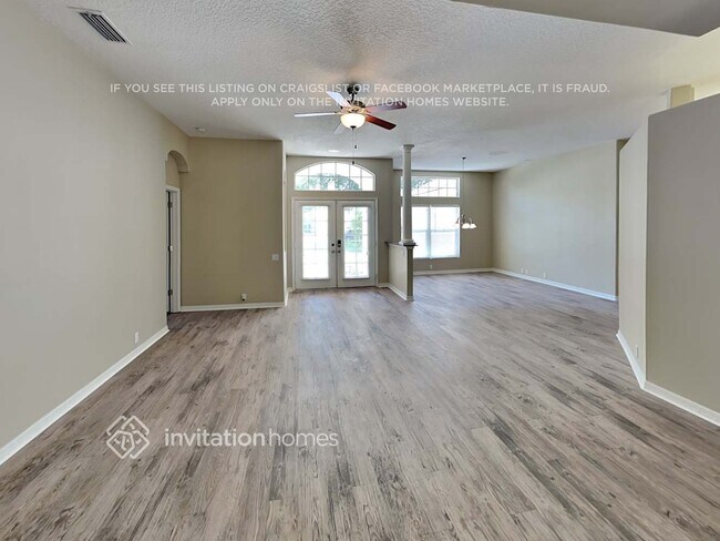Foto del edificio - 6614 Oakbrooke Cir
