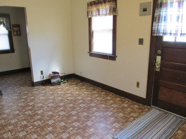 Building Photo - 101 Sun River Rd