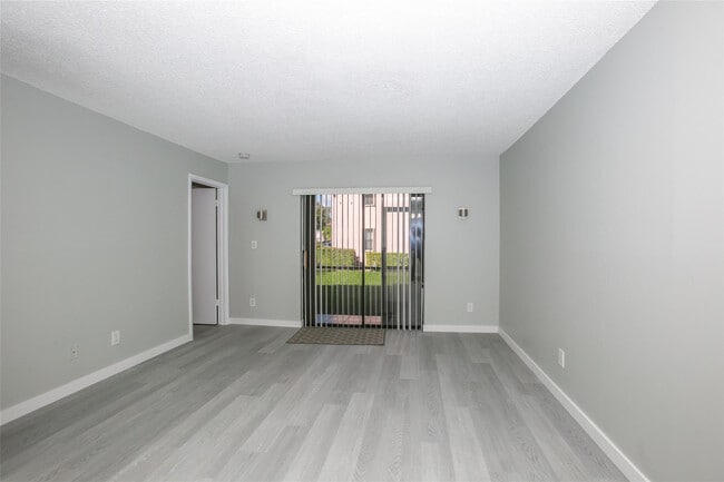 Building Photo - 10557 NW 10th St