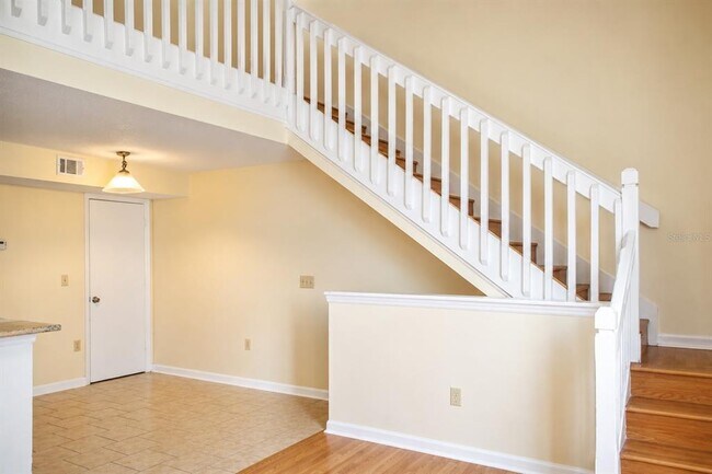 Foto del edificio - 405 Fountainhead Cir