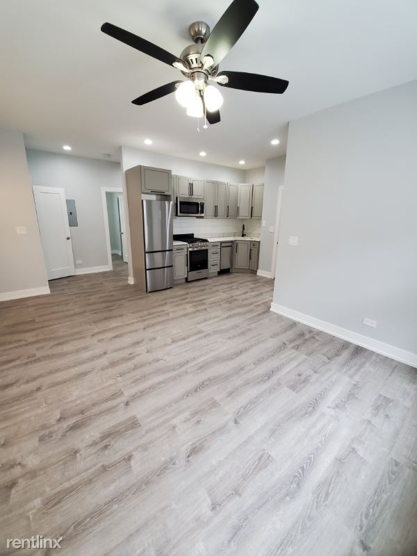 Primary Photo - 1 br, 1 bath Apartment - 1065 W Glenlake Ave