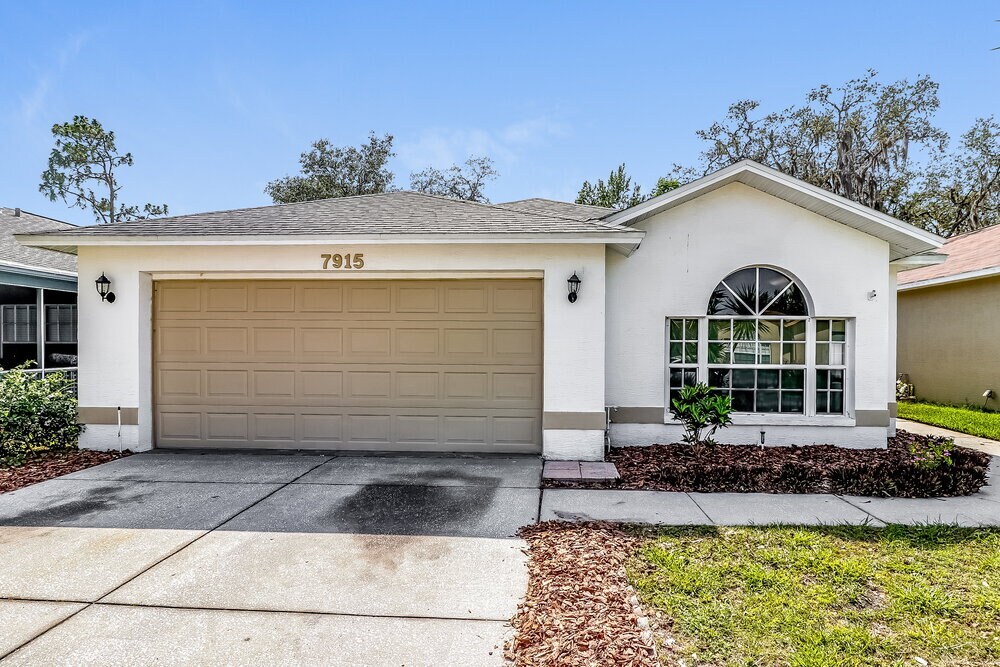 Foto principal - 7915 Barclay Rd