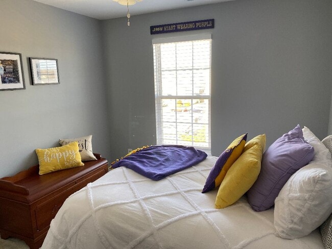 Photo - 41889 Precious Square Townhome