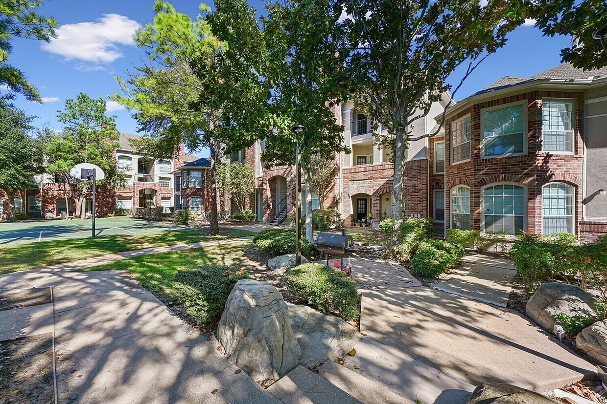 Beautiful Landscaped Walkways - The Henry at Ranchstone