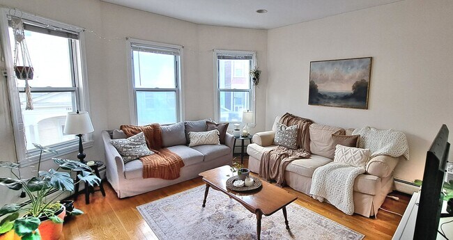Foto del edificio - 143 Hillside St