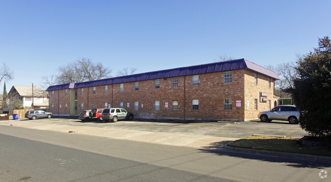 Building Photo - Bonaventure Apartments