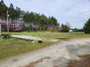 Building Photo - 3524 Brunswick Rd