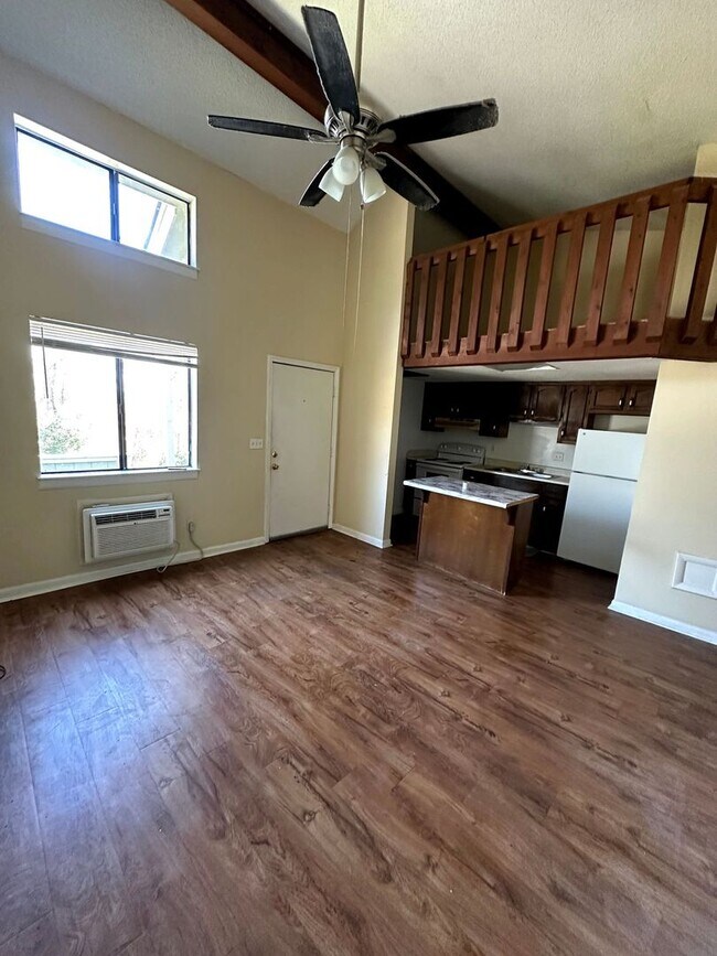 Building Photo - 1-Bedroom Apartment + Lofted Nook – Unique...