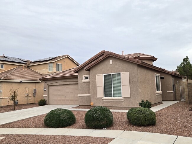 Foto del edificio - 993 White Glacier Ave