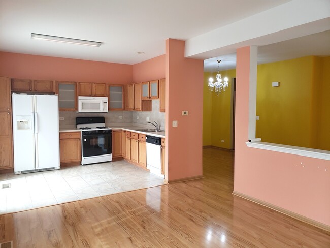 Foto del edificio - 641 W Jonathan Dr