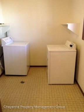 Foto del edificio - 246 E Carlson St