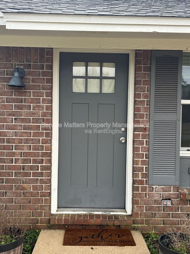 Foto del edificio - 3747 Berryhill Rd