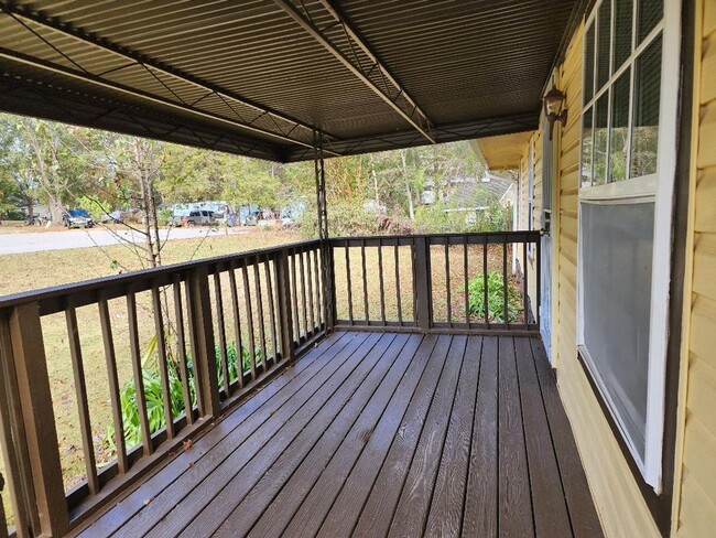 Building Photo - LOVE SIZE!