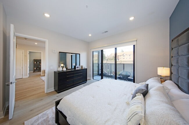 Large primary bedrooms - Mosaic South Orange