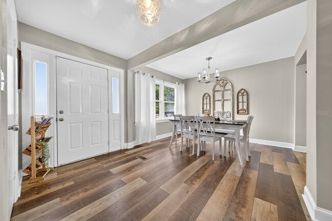 Foto del edificio - 147 Sunset Dr