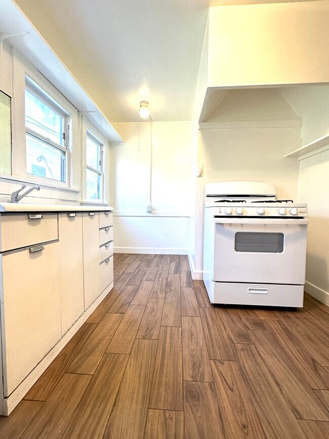 Foto del edificio - 1138 N Gardner St