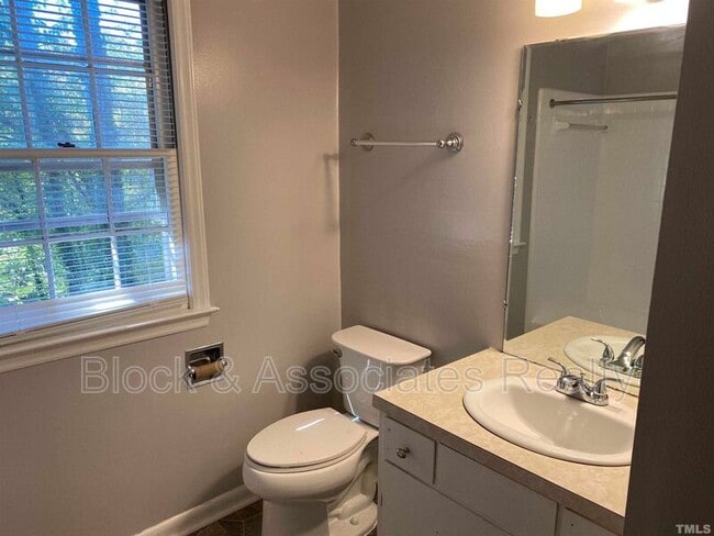 Foto del edificio - 3215 Cyanne Cir