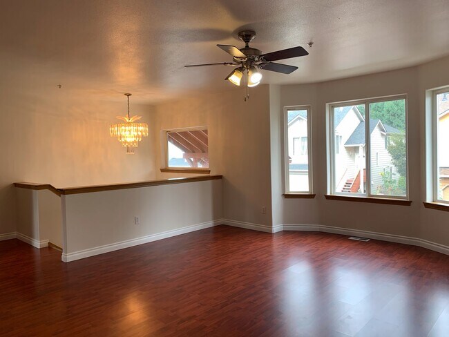 Photo - Split Level 4-bedroom, 3-bathroom Home in ...