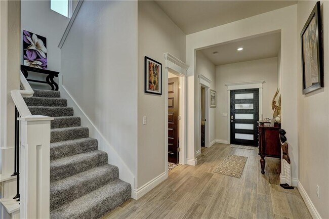 Building Photo - 12921 Firerock Cir