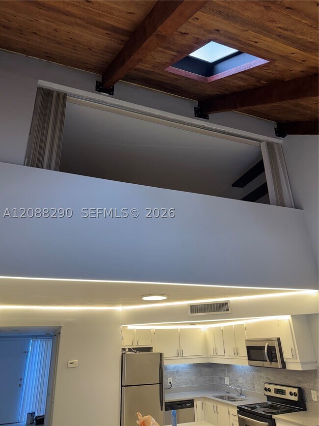 Foto del edificio - 25 Deer Creek Rd