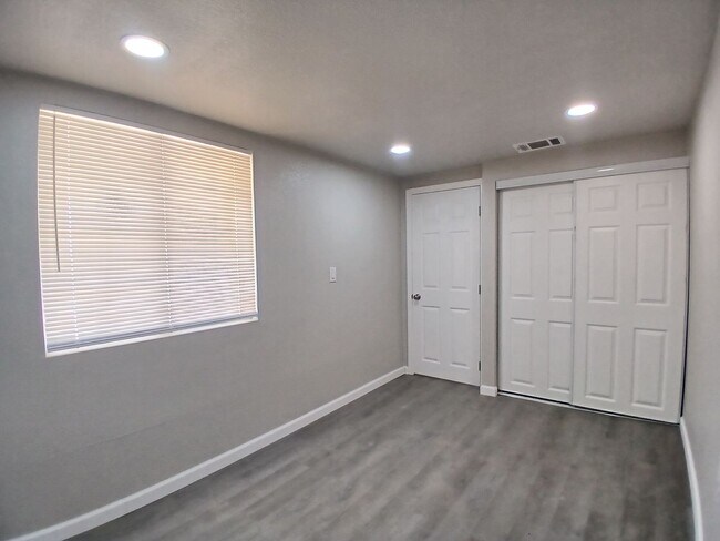 Building Photo - Charming Renovated 3-Bedroom Home for Rent