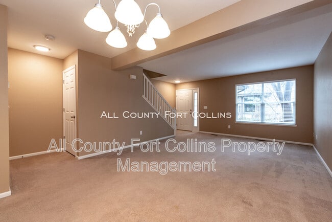 Building Photo - 4521 Starflower Dr