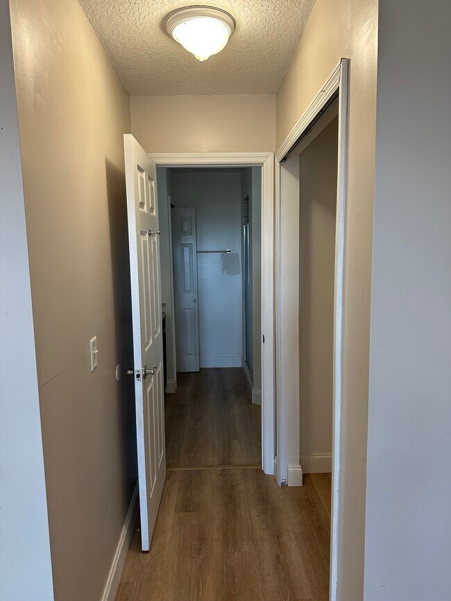 Foto del edificio - 495 Pyrus St