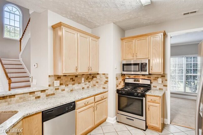 Foto del edificio - 5 br, 3.5 bath House - 144 Moss Pointe Dr ...