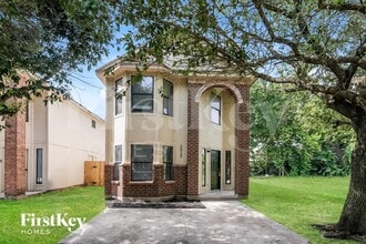 Building Photo - 2920 La Estancia Ln